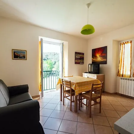 Az. Agr. Degianne Nadia Apartman Dego
